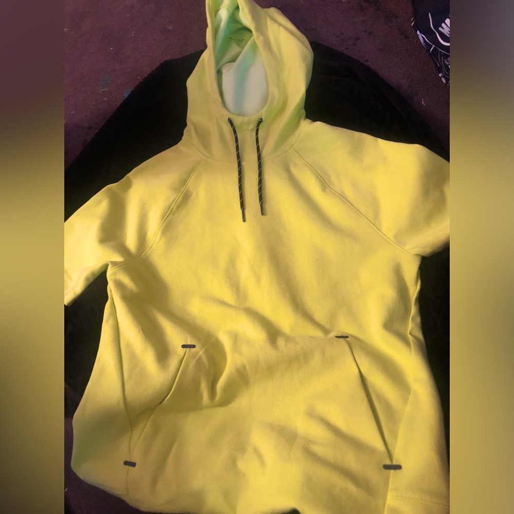 Old navy neon yellow short set